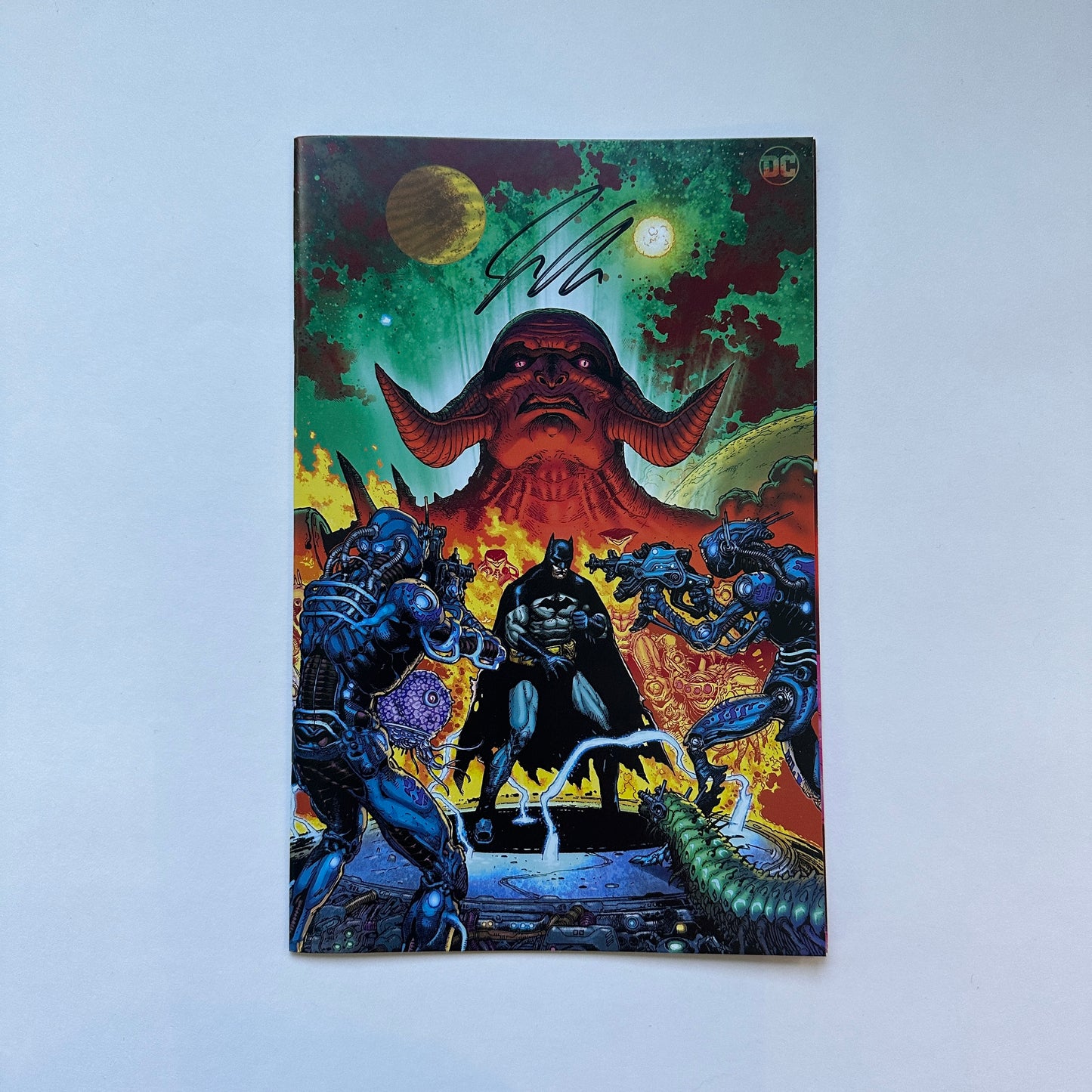 LCSD BATMAN OFF-WORLD #1 (OF 6) DOUG MAHNKE VIRGIN VAR- SIGNED BY JASON AARON
