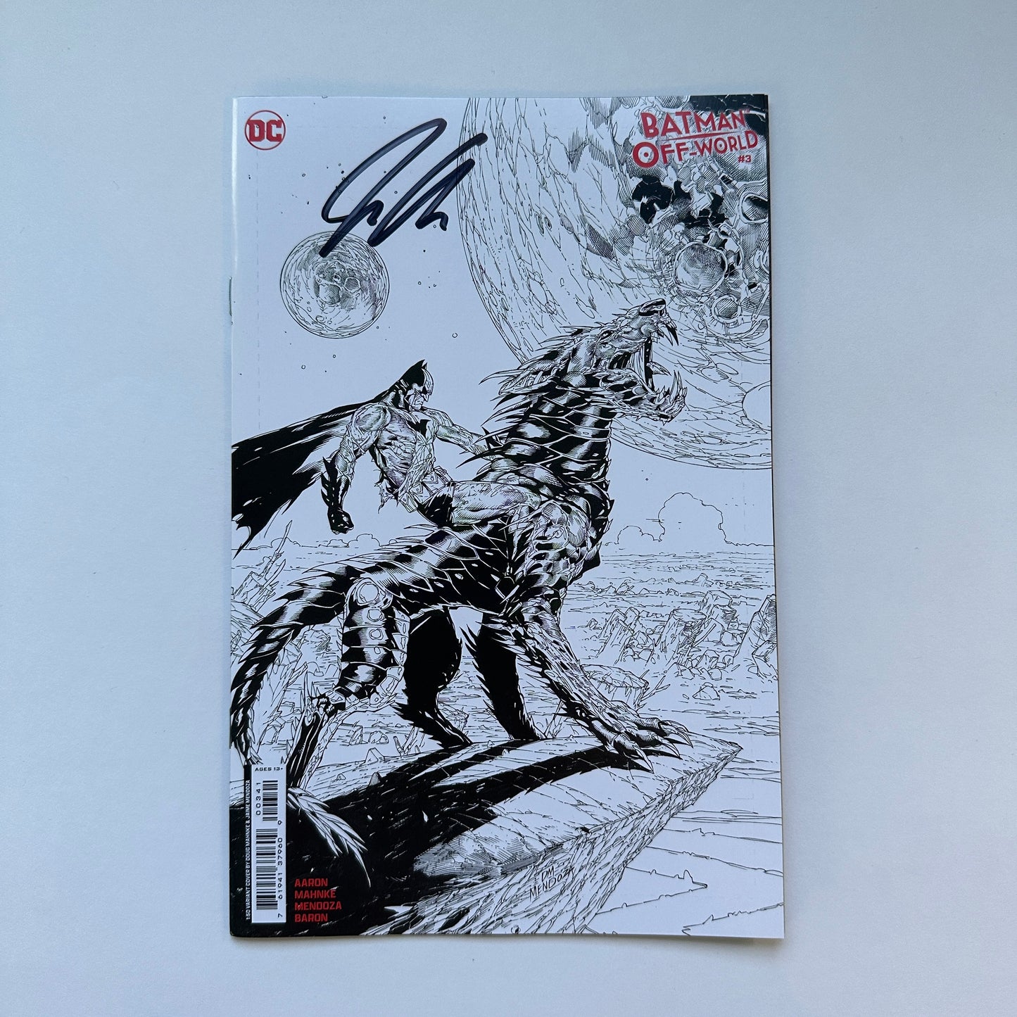 BATMAN OFF-WORLD #3 (OF 6) CVR D INC 1:50 DOUG MAHNKE B&W CARD STOCK VAR- SIGNED BY JASON AARON